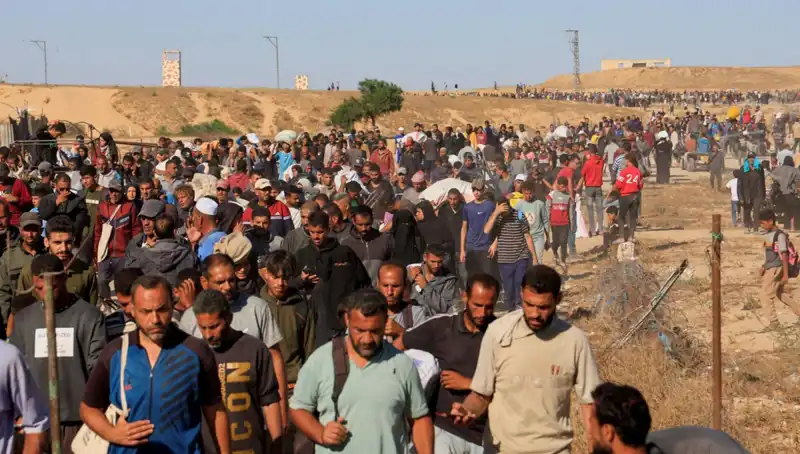Gazze'de İnsani Yardım Bekleyen Filistinlilere Ateş Açıldı: 15 Ölü