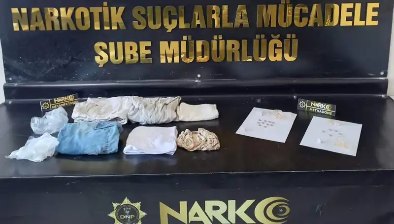 Midesinden Kapsül Kapsül Uyuşturucu Çıkan Adam Hastaneye Kaldırıldı