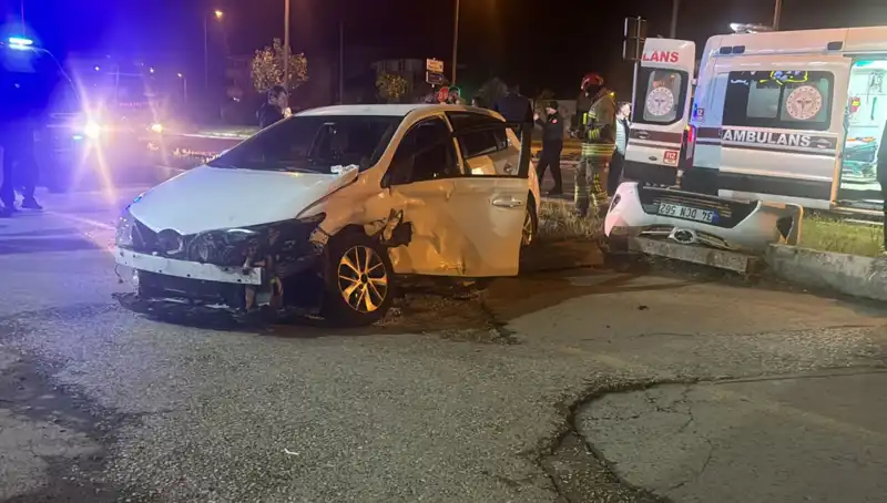 Pikap ile Otomobil Çarpıştı: Son Durum ve Kaza Anına Dair Tüm Ayrıntılar