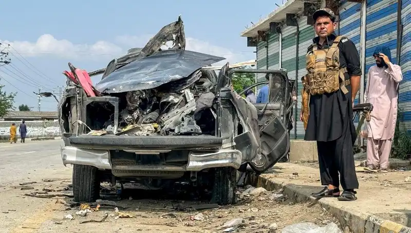 Pakistan'da Patlama: Hedefteki Yetkililer ve Kayıplar Korkutuyor