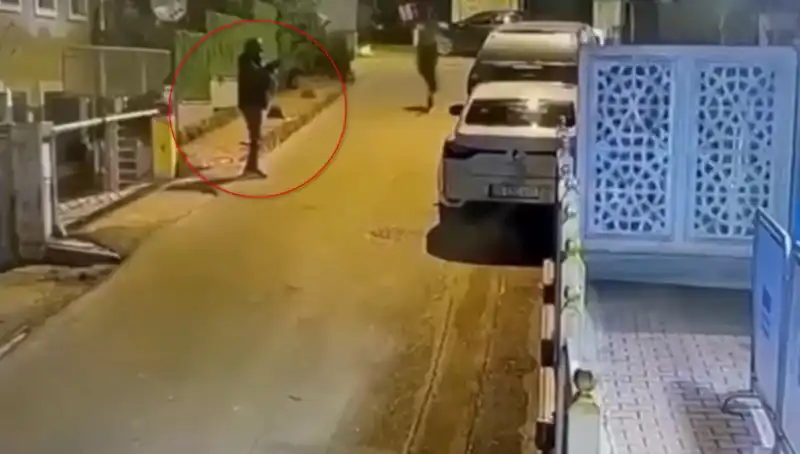 Irak Başkonsolosluğu’na Yapılan Saldırı Anı Kameralara Yansıdı