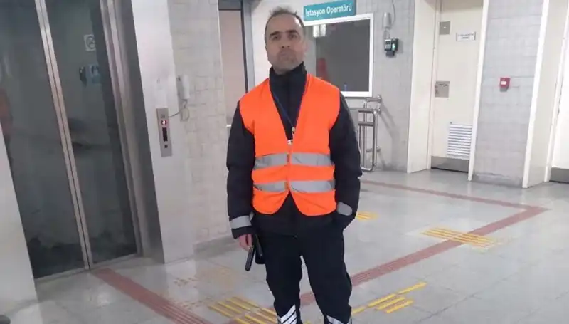 Kullanıcı Trende Sigara İçtiği İçin Güvenlik Görevlisini Öldürdü!