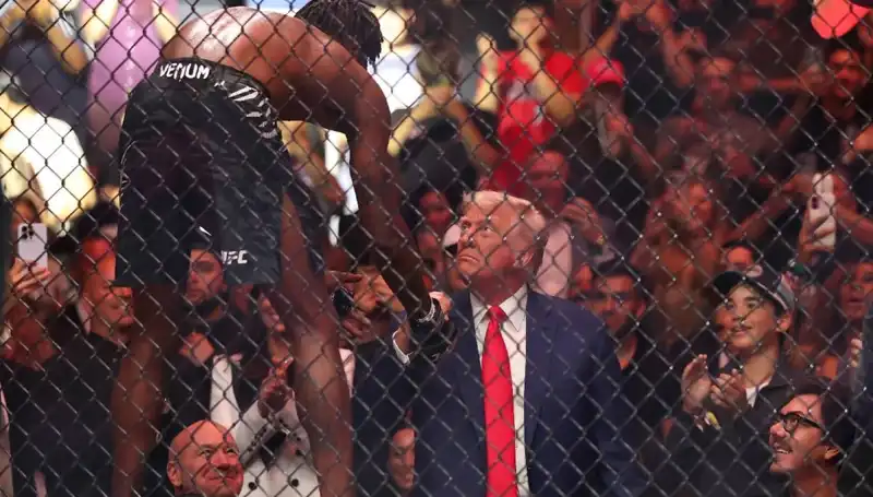 Trump'tan Şaşırtan Duyuru: Beyaz Saray Bahçesi'nde UFC Maçı