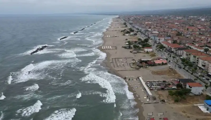 Sakarya'da Deniz Sezonu Kapatıldı: Hangi İllere Dikkat Edilmeli?