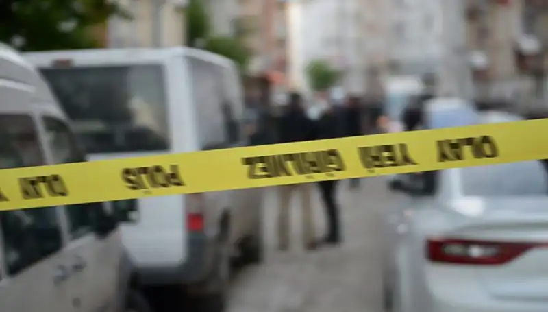 İstanbul'da Gizemli Cinayet: Genç Adam Başından Vurulmuş Halde Bulundu!