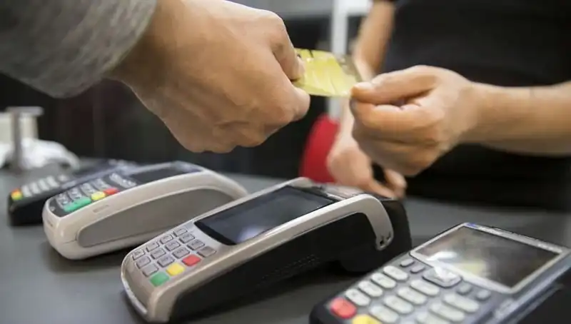 Kartlı Harcamalarda Gizli Artış: Alışverişlerinizde Dikkat Etmeniz Gerekenler