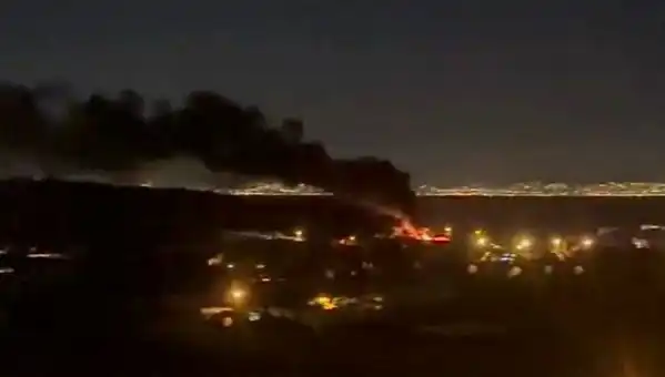 Yalova'da Depoda Çıkan Yangın: İtfaiye Ekibi Mücadele Etti!