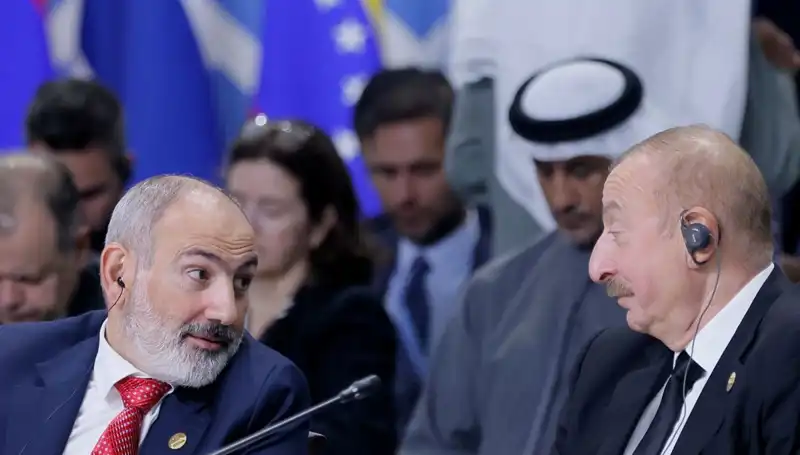 Aliyev ve Paşinyan: Barış Süreci İçin Tarihi Görüşme Gerçekleşiyor!