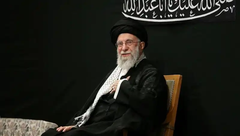 Hamaney, İsrail ile Savaşın Ardından Halkla İlk Kez Buluştu