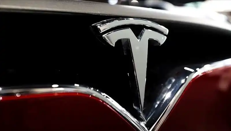 Tesla'da Ucuz Model Tartışmaları ve HW3 Sahiplerinin FSD Beklentileri