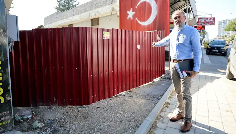 Tapulu Arazim Gerekçesiyle Sokağı Kaptı! Yerel Halk Şaşkın