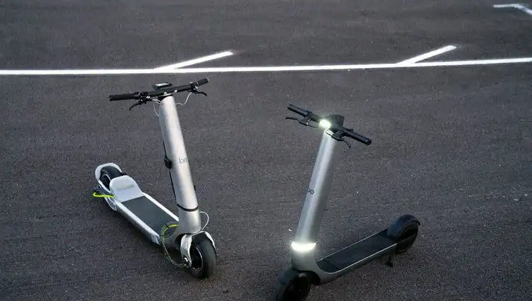 Elektrikli Scooter Devrimi: Hız Sınırlarını Zorluyor!