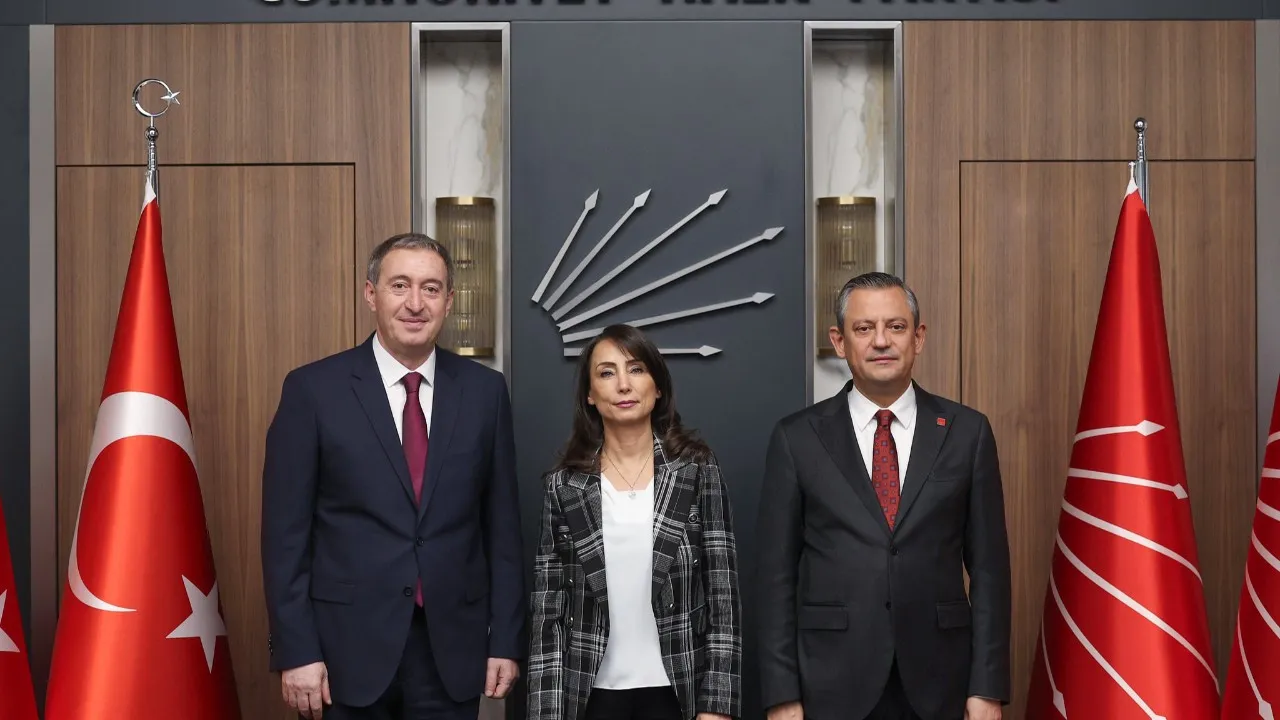 CHP ve Demokrat Parti’den Ortak Mesaj: “Üzerimize Düşeni Yapmaya Hazırız”