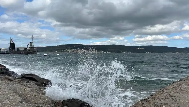 Beykoz Sahillerinde Denize Girme Yasağı: Tatilcileri Neler Bekliyor?