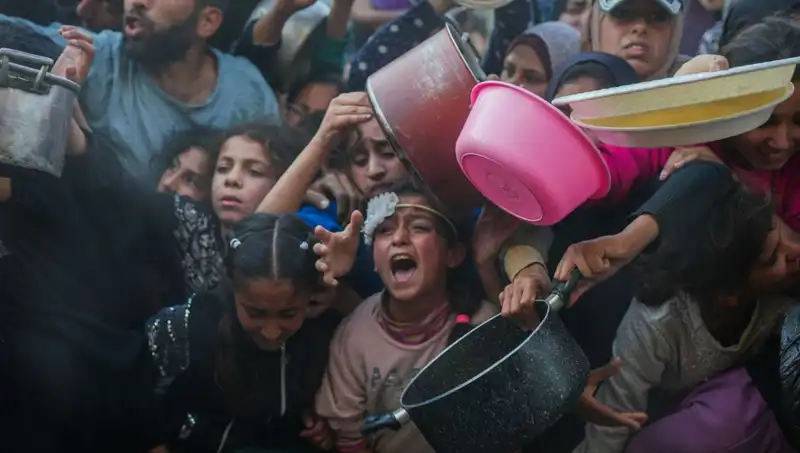 Gazze’de Un Stokları Tükendi: İnsanlık Dramı İçin Çözüm Arayışları