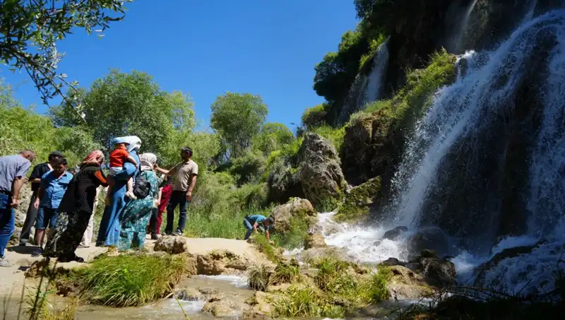 Sıcaktan Kaçış Yolu: Şehrin 35 Kilometre Uzaklığındaki Cennet