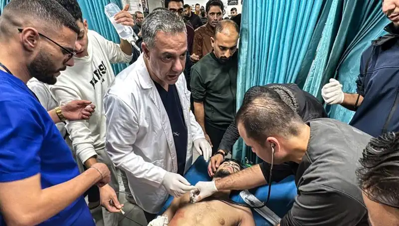 İsrail'in Alıkoyduğu Filistinli Hastane Müdürü Sağlık Sorunlarıyla Mücadele Ediyor