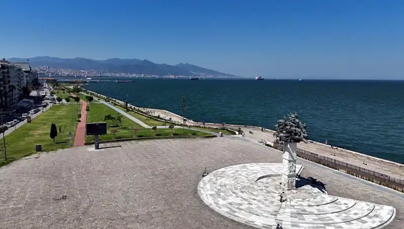 Sıcak Hava Dalgası Türkiye'yi Etkisi Altında Bıraktı: Yollar Boş