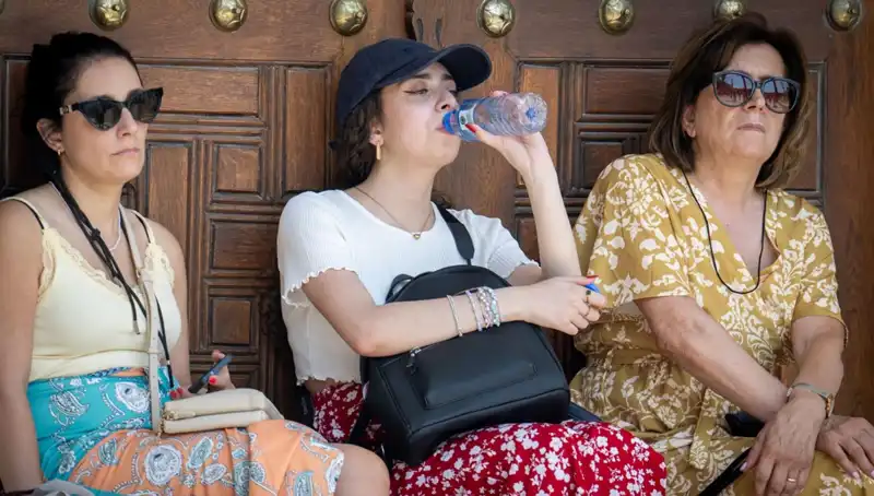 23 İlde Sıcaklık Alarmı: 40 Dereceyi Geçti!